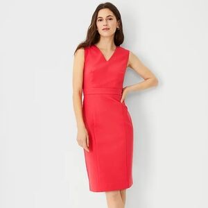 NWT Ann Taylor The Seamed V-Neck Sheath Dress in Stretch Cotton